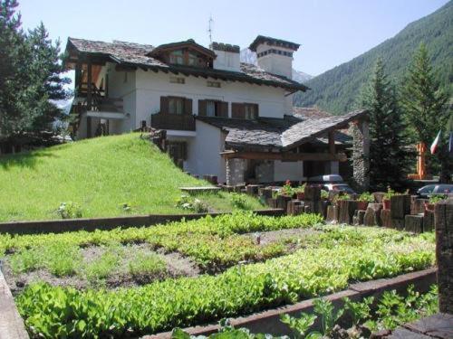 Eco Wellness Hotel Notre Maison Cogne Eksteriør bilde