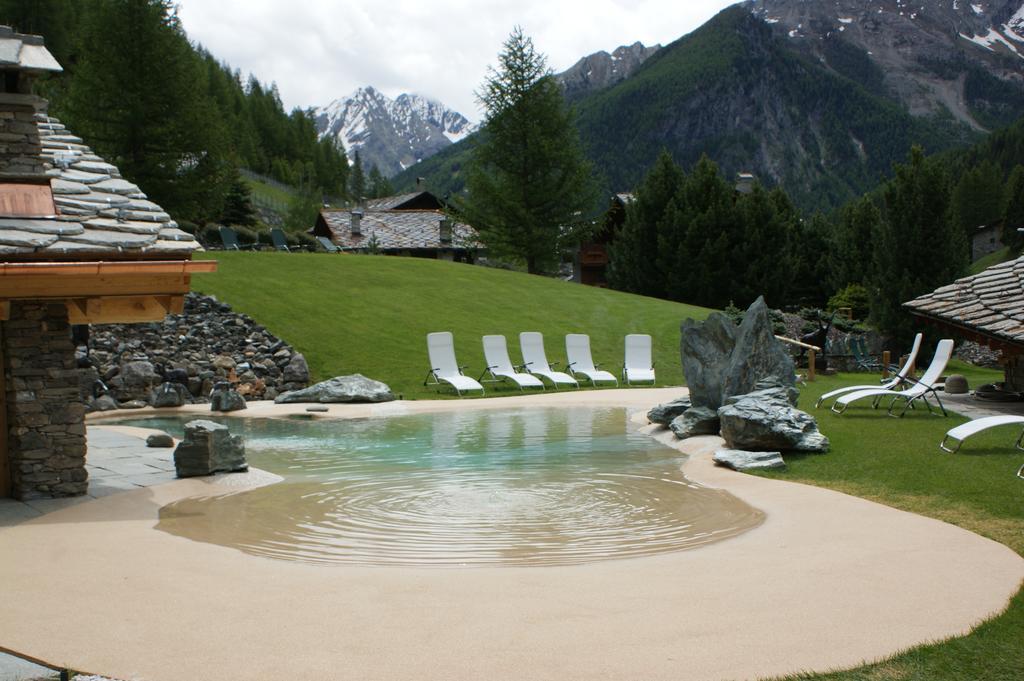 Eco Wellness Hotel Notre Maison Cogne Eksteriør bilde