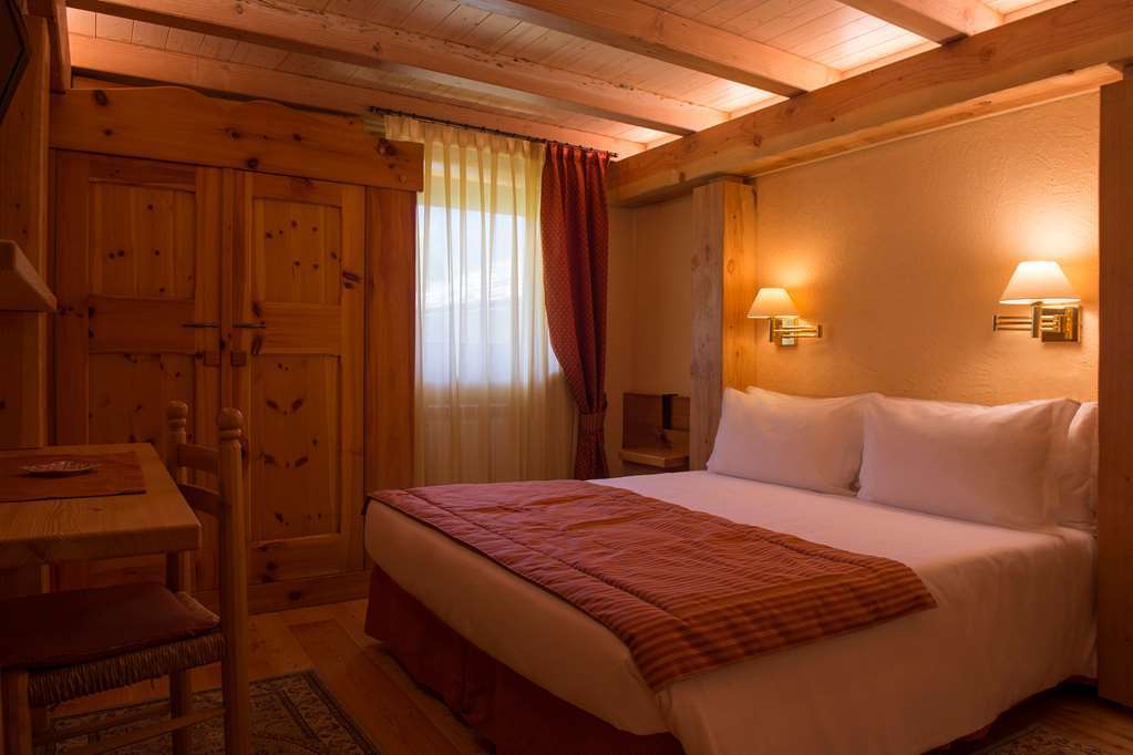 Eco Wellness Hotel Notre Maison Cogne Rom bilde